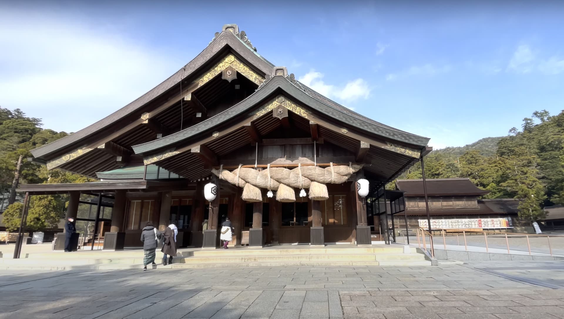 出雲大社の建築考古学 古代建築物の構造 48mの出雲大社】古代の出雲大社は今よりも